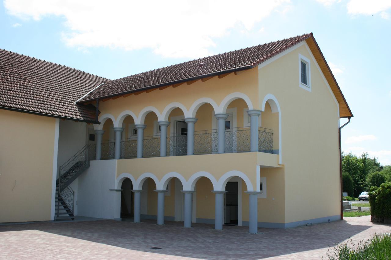 Hotel Am Donaubogen Sarching Екстер'єр фото