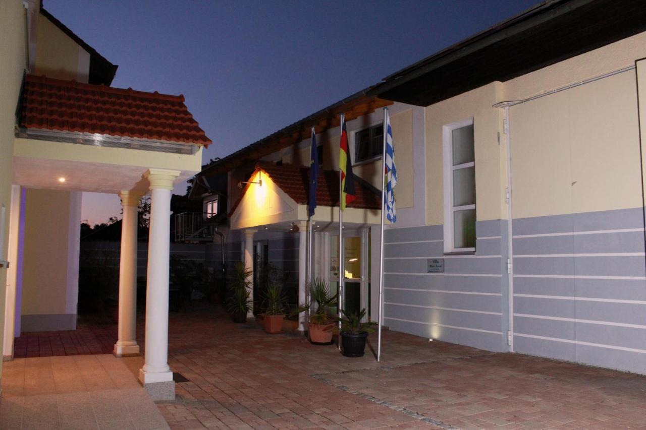 Hotel Am Donaubogen Sarching Екстер'єр фото