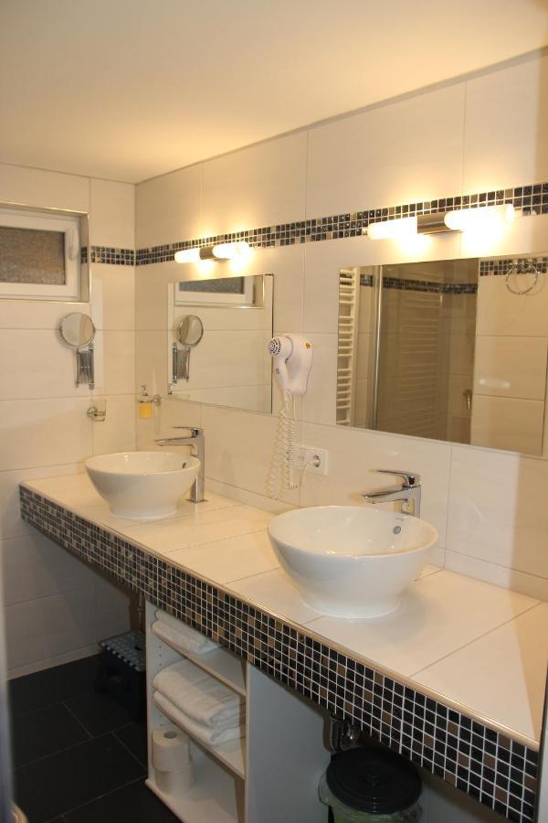 Hotel Am Donaubogen Sarching Екстер'єр фото